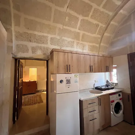 아파트호텔 Uluyol Stone House 아바노스